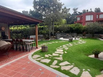 Hermosa Casa De Venta Tanda – Sector Miravalle / Cumbayá