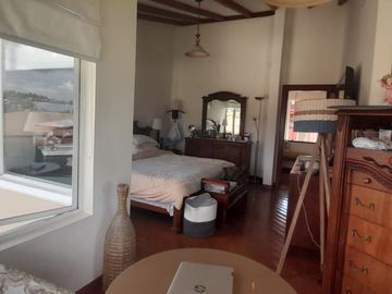 Hermosa Casa De Venta Tanda – Sector Miravalle / Cumbayá