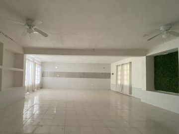 Oficinas en venta en Mulchechén, cerca de periférico, con terreno de 2100m2