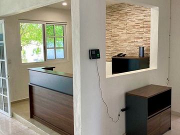 Oficinas en venta en Mulchechén, cerca de periférico, con terreno de 2100m2