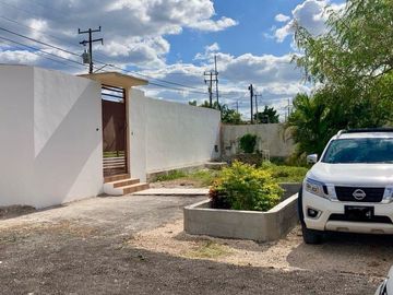 Oficinas en venta en Mulchechén, cerca de periférico, con terreno de 2100m2