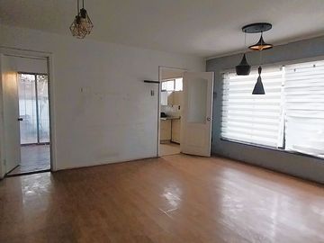 Gran Terreno, Ideal Para Remodelar, Piscina, Colegios, Metro
