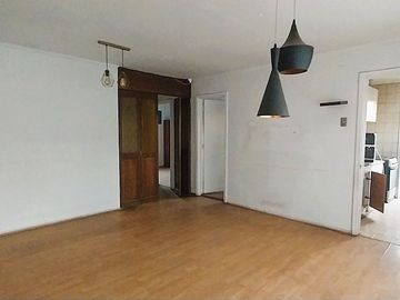 Gran Terreno, Ideal Para Remodelar, Piscina, Colegios, Metro
