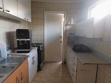 Gran Terreno, Ideal Para Remodelar, Piscina, Colegios, Metro