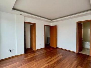 Exclusiva Casa en Urbanización Privada – Sector El Nacional | $183,000