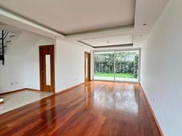Exclusiva Casa en Urbanización Privada – Sector El Nacional | $183,000