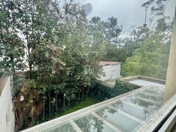 Exclusiva Casa en Urbanización Privada – Sector El Nacional | $183,000