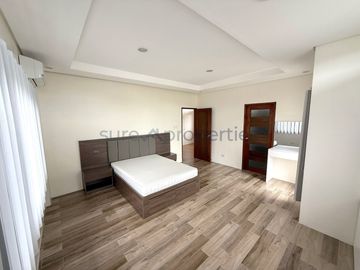 Verdana Homes Bacoor 4-Bedroom House & Lot For Sale