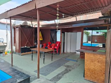 VENDO CASA DE PLAYA COMO TERRENO 294 M² PLAYA ARICA