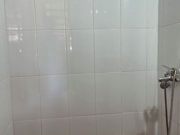 MAIPÚ, CASA EN PASAJE CERRADO, 2 DORM. 1 BAÑO, 1 EST., JARDIN. PRÓXIMA A FUTURA ESTACIÓN DE TREN MELIPILLA - ESTACIÓN CENTRAL.
