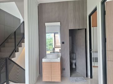 Rumah 2 Lantai Bagus Murah Terdekat Ke ITB Bandung Nego