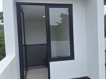 Rumah 2 Lantai Bagus Murah Terdekat Ke ITB Bandung Nego