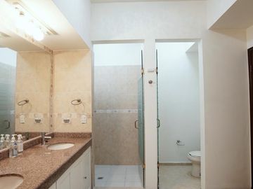 Venta Casa en San Pedro Garza García, Jerónimo Siller, Nuevo león, México