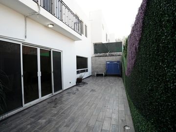 Venta Casa en San Pedro Garza García, Jerónimo Siller, Nuevo león, México