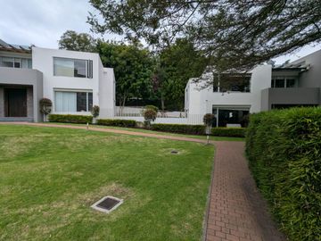 CASA DE VENTA 3 DORMITORIOS CUMBAYA SECTOR EL NACIONAL