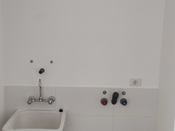 LINDO DEPARTAMENTO DE ESTRENO EN MIRALORES
