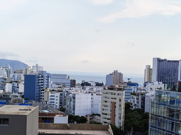 LINDO DEPARTAMENTO DE ESTRENO EN MIRALORES