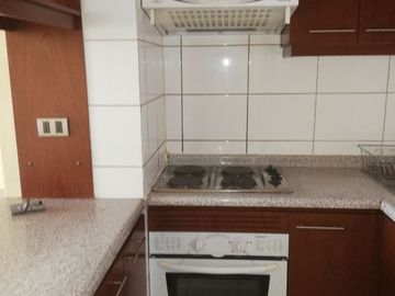 Departamento, Estación Central, San Alberto Hurtado/Ecuador. 32mt2, piso 8