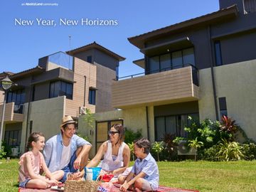 Escape the City—Invest in a Beachfront Paradise!