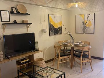 𝟏𝟐% 𝐃𝐏 𝐏𝐑𝐎𝐌𝐎|𝐒𝐎𝐍𝐎𝐑𝐀 𝐆𝐀𝐑𝐃𝐄𝐍 𝐑𝐄𝐒𝐈𝐃𝐄𝐍𝐂𝐄𝐒 2 Bedroom Condo in Alabang Zapote Rd. Las Piñas City at the back Robinsons Place