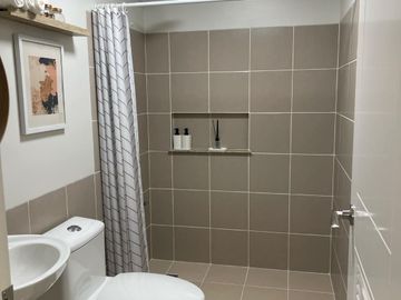 𝟏𝟐% 𝐃𝐏 𝐏𝐑𝐎𝐌𝐎| 𝐒𝐎𝐍𝐎𝐑𝐀 𝐆𝐀𝐑𝐃𝐄𝐍 𝐑𝐄𝐒𝐈𝐃𝐄𝐍𝐂𝐄𝐒 3 Bedroom Condo in Alabang Zapote Rd. Las Piñas City at the back of Robinsons