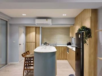 For Sale: Srithana 1 Condo, City View – Prime Location in the Heart of Chiang Mai! Pet-Friendly!