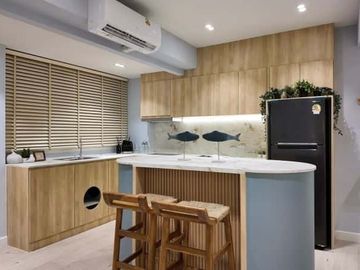 For Sale: Srithana 1 Condo, City View – Prime Location in the Heart of Chiang Mai! Pet-Friendly!