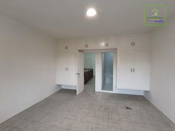 TOWNHOUSE FOR SALE IN ORTIGAS PASIG
