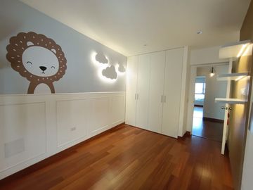 🏡✨¡Alquiler De Exclusivo Y Moderno Departamento Con Terraza En Miraflores✨🏡⁣ ⁣