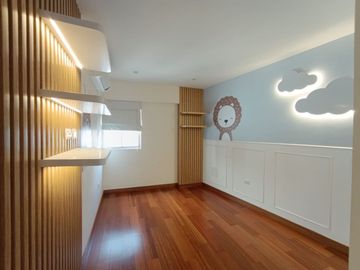 🏡✨¡Alquiler De Exclusivo Y Moderno Departamento Con Terraza En Miraflores✨🏡⁣ ⁣