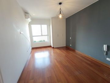 🏡✨¡Alquiler De Exclusivo Y Moderno Departamento Con Terraza En Miraflores✨🏡⁣ ⁣