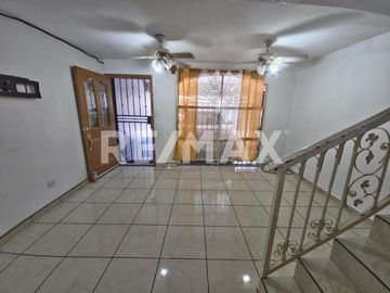 CASA EN VENTA EN LOMAS VIRREYES