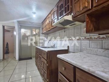CASA EN VENTA EN LOMAS VIRREYES