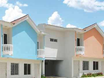 OPORTUNIDAD DE VENTA APARTAMENTO CESION PARQUEADERO EN CONJUNTO