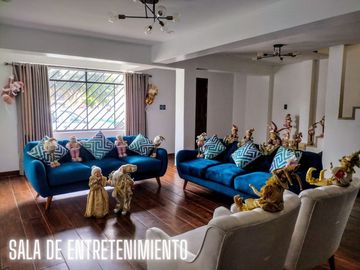CASA EN VENTA FRENTE AL PARQUE COLONIAL CERCA DE MAKRO DE LA AV. FAUCETT Y COLONIAL EN EL CALLAO