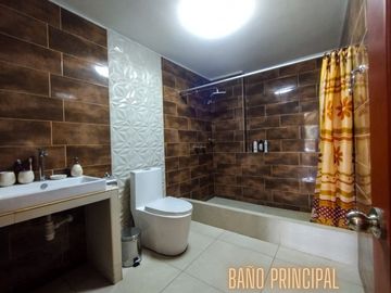 CASA EN VENTA FRENTE AL PARQUE COLONIAL CERCA DE MAKRO DE LA AV. FAUCETT Y COLONIAL EN EL CALLAO