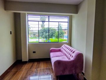 CASA EN VENTA FRENTE AL PARQUE COLONIAL CERCA DE MAKRO DE LA AV. FAUCETT Y COLONIAL EN EL CALLAO