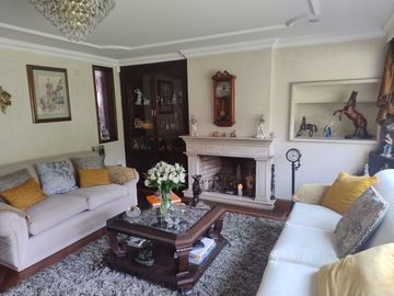Excelente oportunidad de Vivenda ó Inversión, casa en Niza
