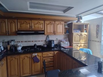 Excelente oportunidad de Vivenda ó Inversión, casa en Niza