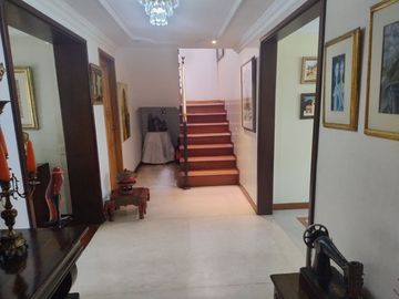 Excelente oportunidad de Vivenda ó Inversión, casa en Niza