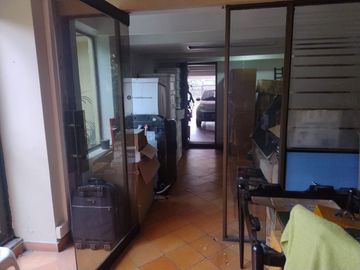 Excelente oportunidad de Vivenda ó Inversión, casa en Niza