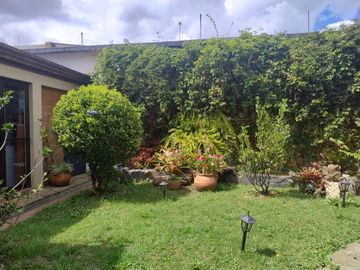 Excelente oportunidad de Vivenda ó Inversión, casa en Niza