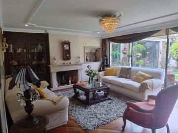 Excelente oportunidad de Vivenda ó Inversión, casa en Niza