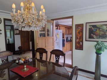 Excelente oportunidad de Vivenda ó Inversión, casa en Niza