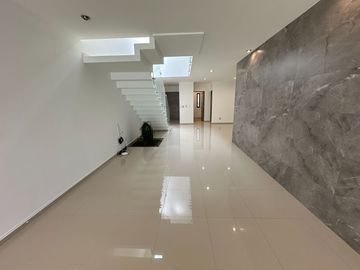 Casa de lujo en Fracc. Cumbres del Lago, Querétaro.