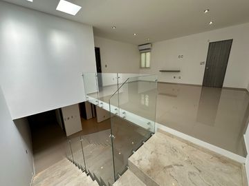 Casa de lujo en Fracc. Cumbres del Lago, Querétaro.