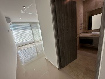 Casa de lujo en Fracc. Cumbres del Lago, Querétaro.