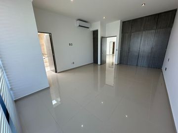 Casa de lujo en Fracc. Cumbres del Lago, Querétaro.
