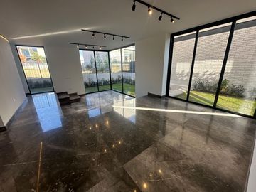 Residencia de lujo en Lomas del Campanario Norte, Querétaro.