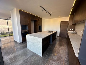Residencia de lujo en Lomas del Campanario Norte, Querétaro.